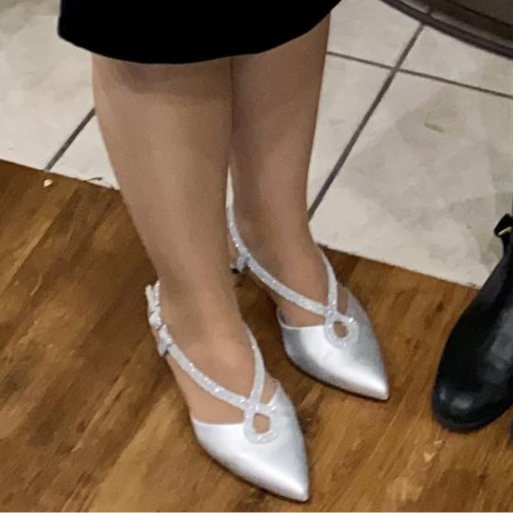 NINETY UNION Julia Sandal Silver SZ: 6